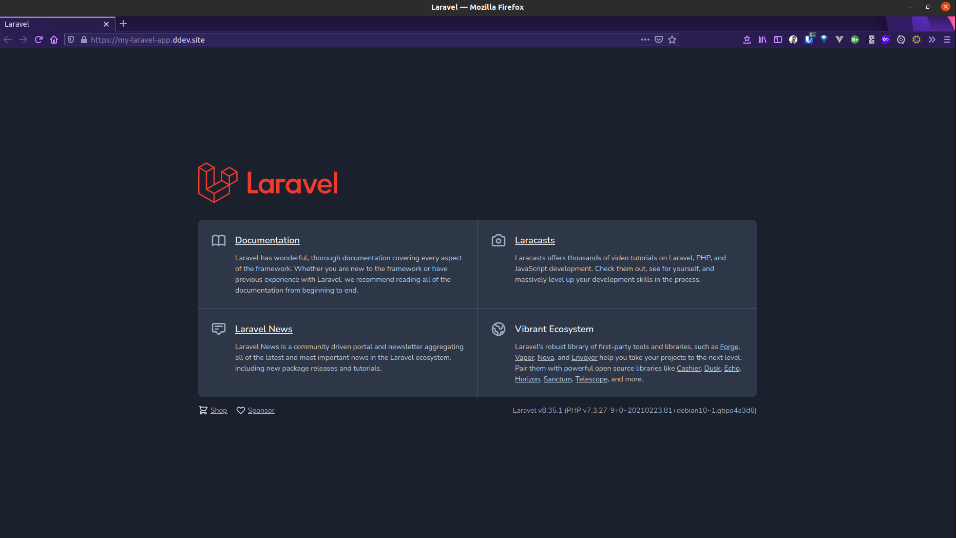 Laravel welcome page showing successful installation